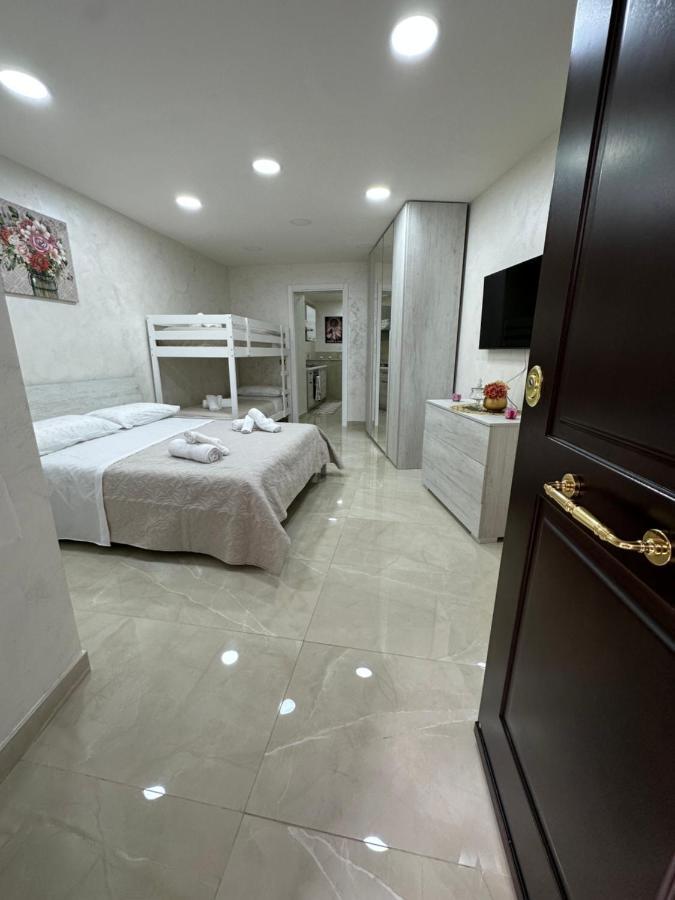Chloehouse Apartment Naples Exterior photo